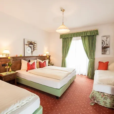 Hotel Restaurant Putzer 3*